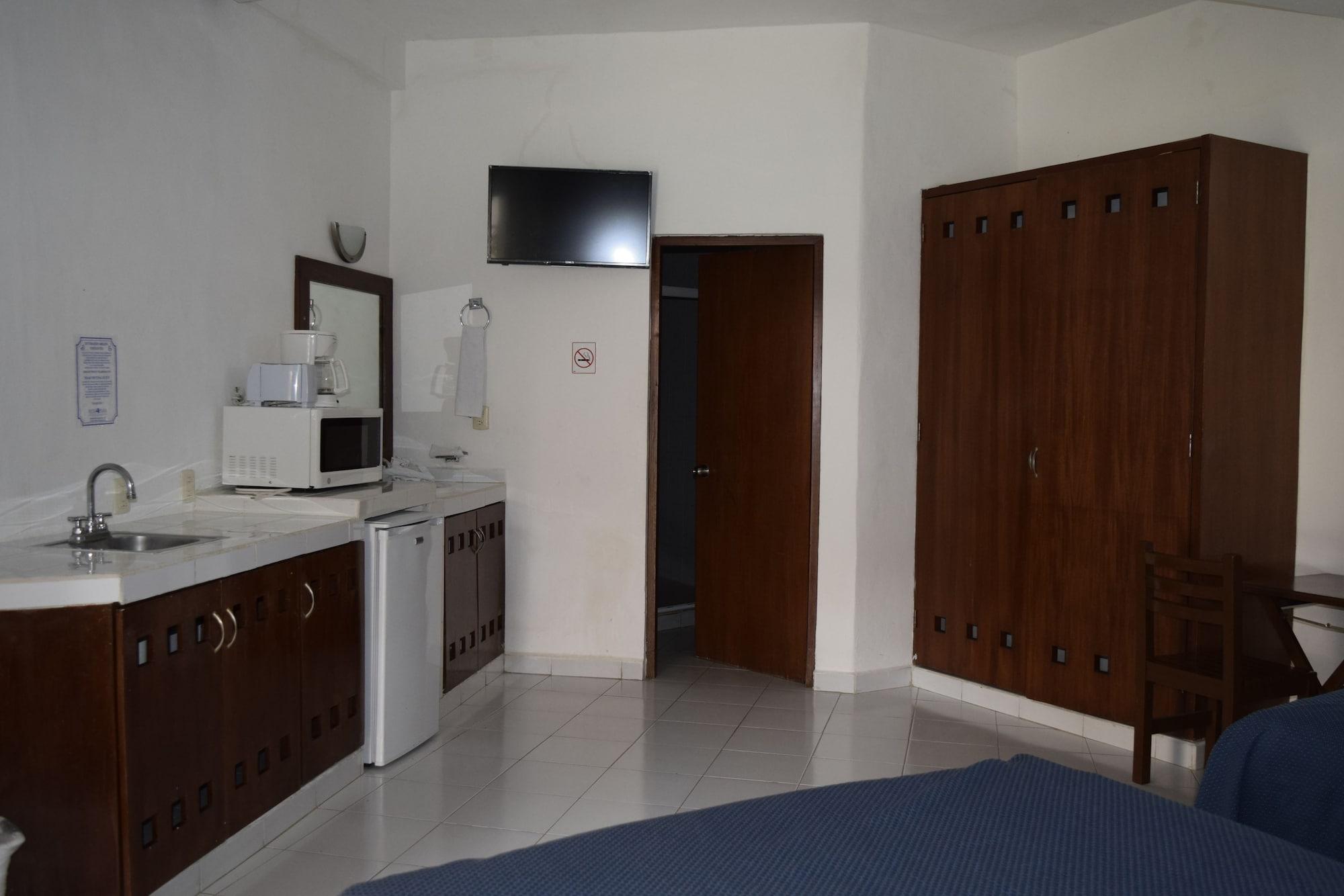 Hotel Plaza Almendros, 이슬라무헤레스 외부 사진