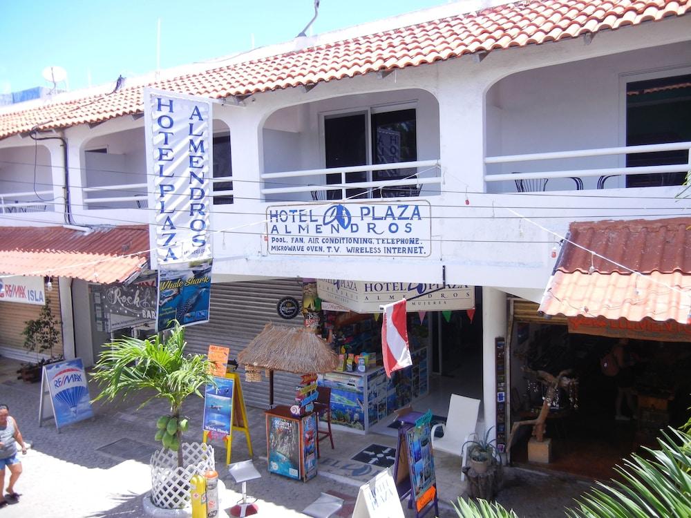 Hotel Plaza Almendros, 이슬라무헤레스 외부 사진