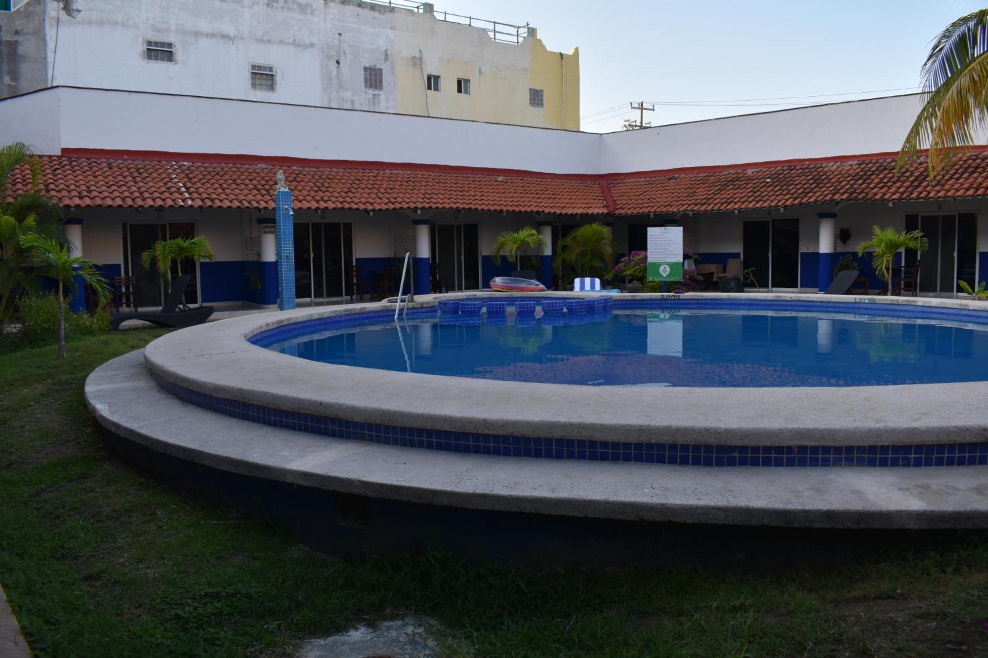 Hotel Plaza Almendros, 이슬라무헤레스 외부 사진