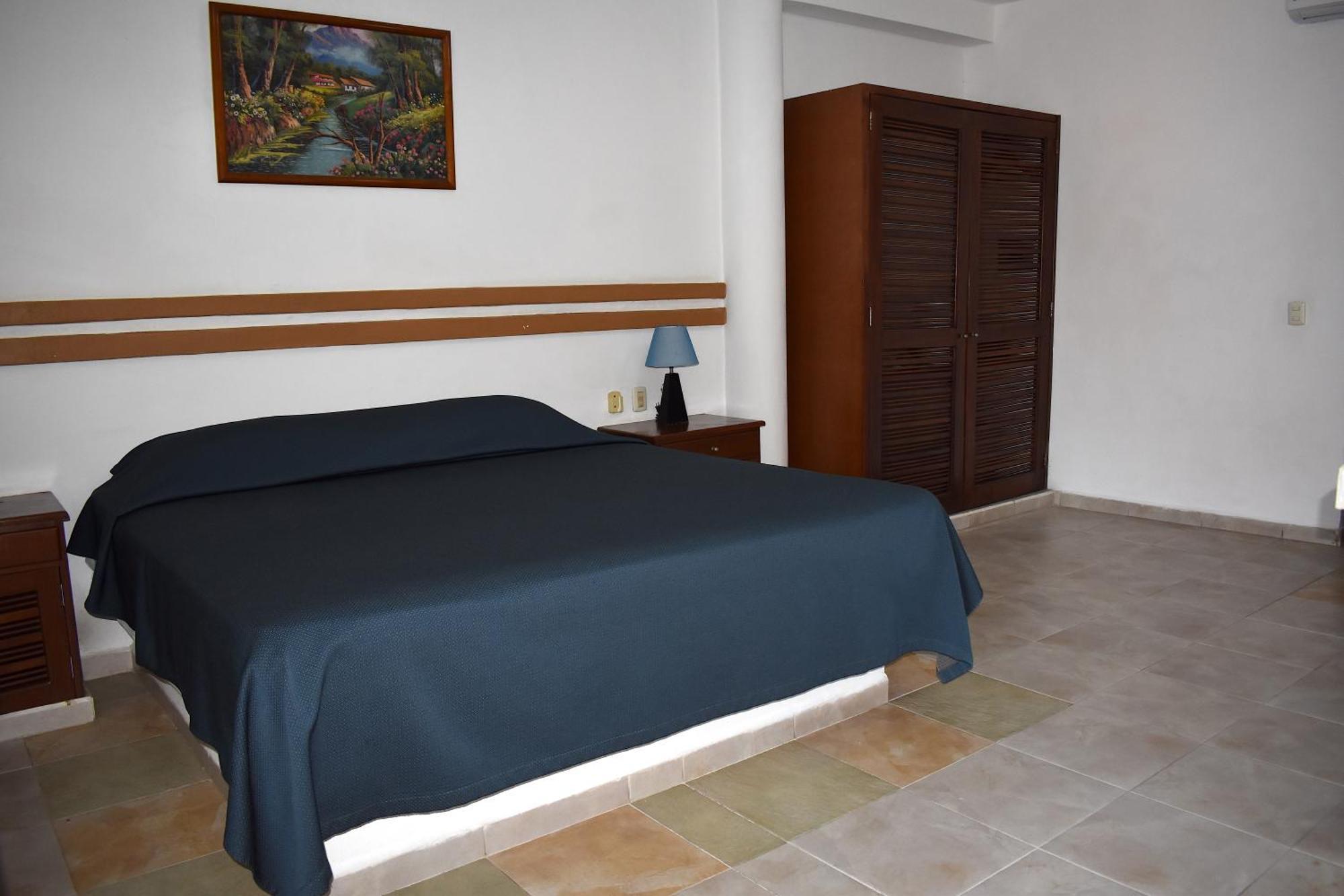 Hotel Plaza Almendros, 이슬라무헤레스 외부 사진